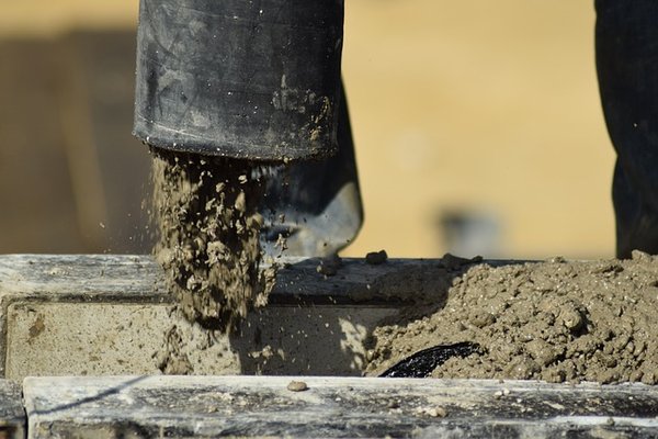 Faire du béton dans les normes : nos conseils pour réussir le dosage