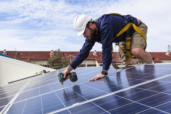 Comment choisir son installateur de panneaux solaires ?